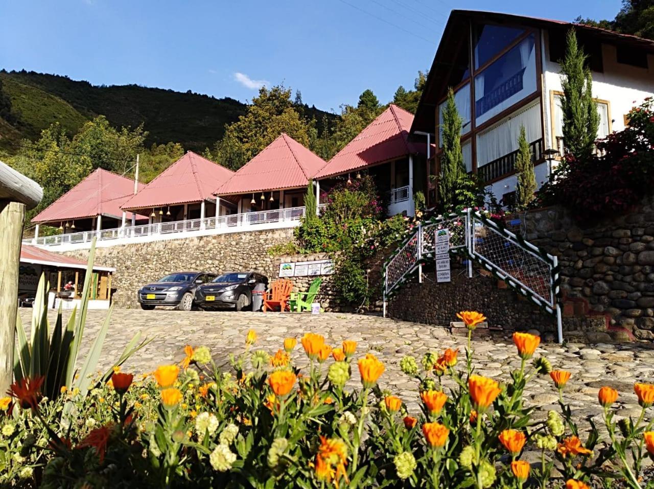 Hotel Cabanas El Rincon De Las Campanas Nobsa Eksteriør billede