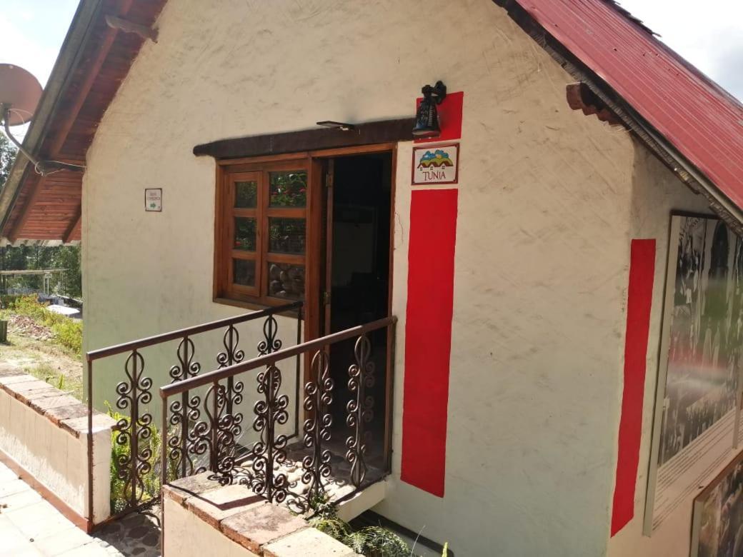 Hotel Cabanas El Rincon De Las Campanas Nobsa Eksteriør billede